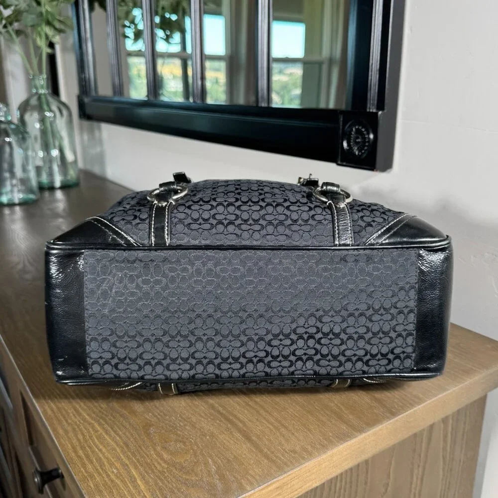 Coach Signature Jacquard Gallery Tote - Picture 5 of 14